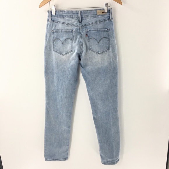 Levis Womens Jeans Upcycled Demi Curve Blue Light Wash Stretch Sz 8/29 - Picture 7 of 13